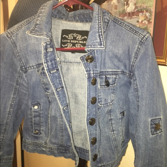 Jean jacket - Picture 2 of 3